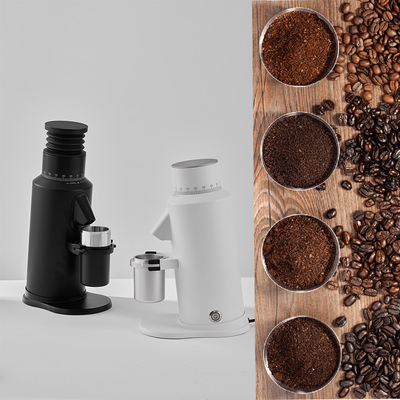 Beanglass 110V / 220V Młynek do espresso do użytku hotelowego 1400 rolek / minutę