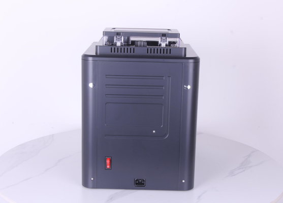 Regulowana ekspreska kawy o mocy 1250 W z zbiornikiem na wodę o pojemności 2,0 l i regulowaną temperaturą