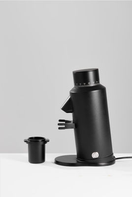 Wysokiej pojemności 120g szlifier do ziaren espresso z 64mm płaską szlifierką i mocą 300W